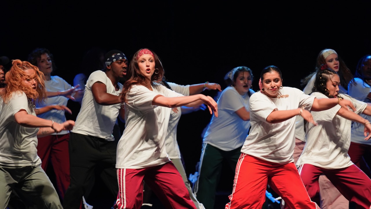 Thumbnail [100%x225]