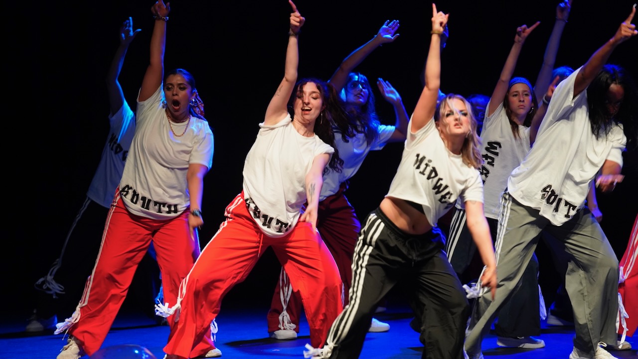 Thumbnail [100%x225]